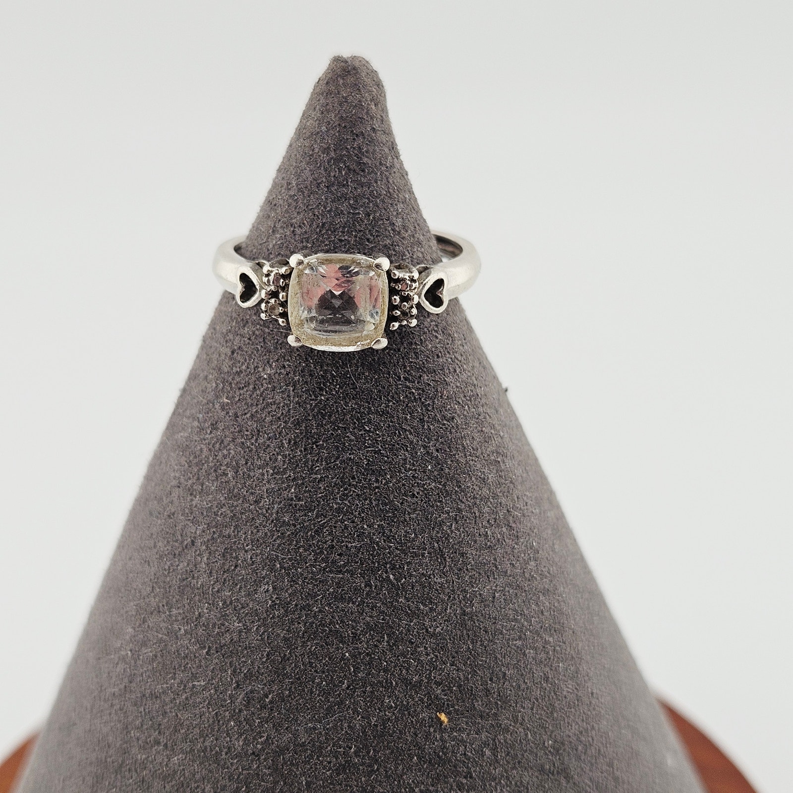 Vintage Silver And White Topaz Ring Size 7.5